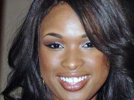 Jennifer Hudson turns nun for The Three Stooges