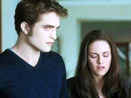 Twilight Saga: Eclipse sweeps MTV Movie Awards