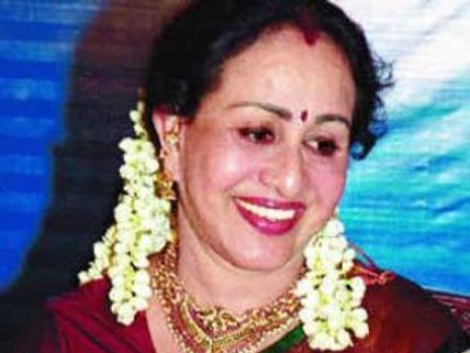 Sheela playing Mohanlal's mother in his next