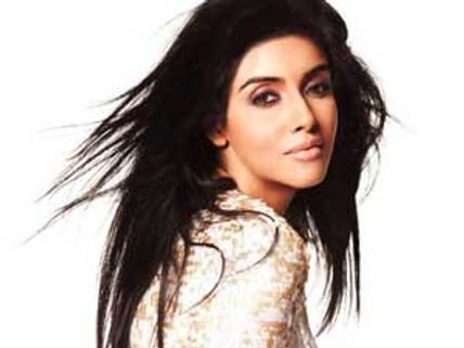 Asin not a Bollywood material?