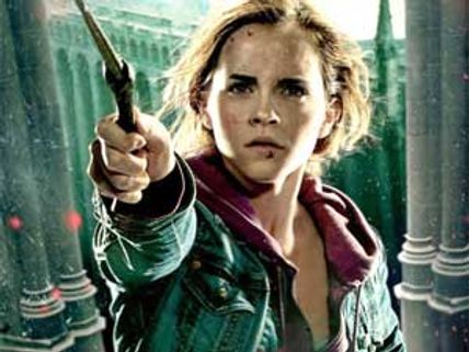 Emma Watson dating Johnny Simmons?