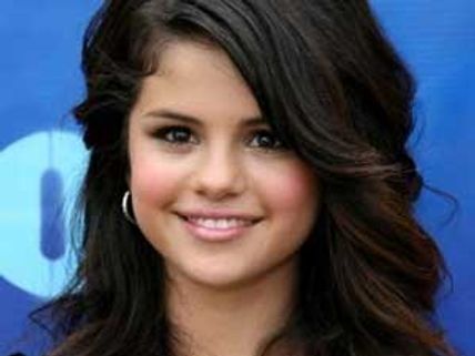 Selena Gomez's health damaged by junk food
