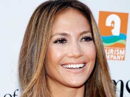 Jennifer Lopez supports Rihanna, Lady Gaga's sexy acts