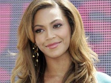Beyonce Knowles launches her new album 4
