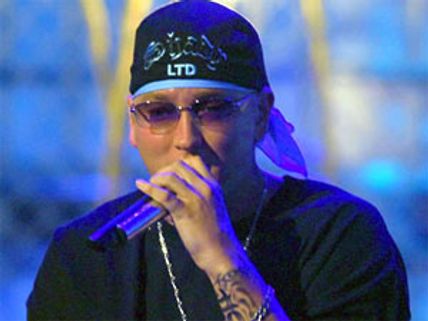 Eminem receives flaks for portraying suicide