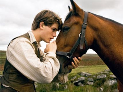 Steven Spielberg's War Horse trailer hits internet