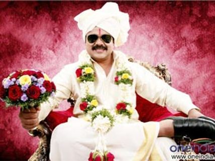 Dileep's dashavatara in Mr. Marumakan