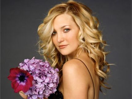 Kate Hudson delivers a baby boy