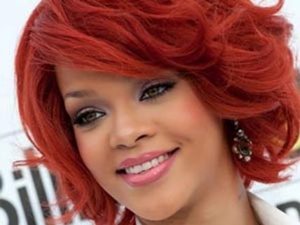 Rihanna defeats Lady Gaga