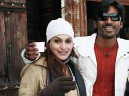 Aishwarya admits directing Dhanush