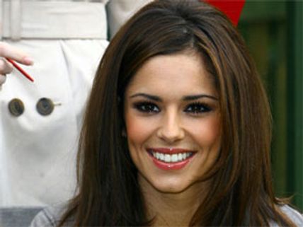 Cheryl Cole troubled by crazy fans and paparazzi