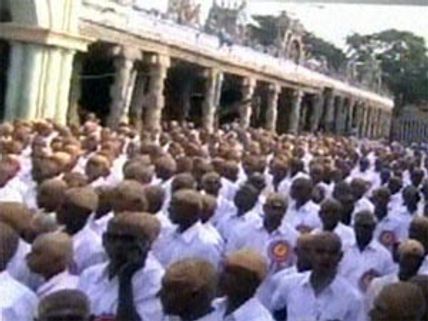 Rajinikanth's 1008 fans tonsure for his well-being