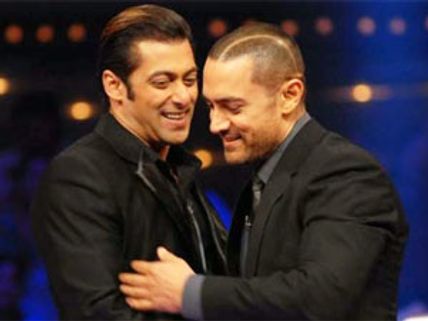 Salman-Aamir coming together for Kanchana screening