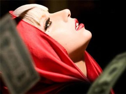 Lady Gaga shocks onlookers with her dress