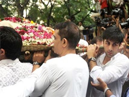 Ranbir Kapoor shattered after Shammi's death