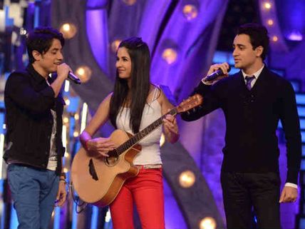 Katrina Kaif's first guitar performance on Just Dance