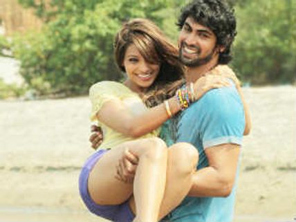 Bipasha Basu spotted partying with Rana Daggubati
