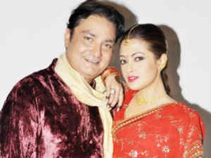 Vinay Pathak’s Tere Mere Phere is a marital comedy