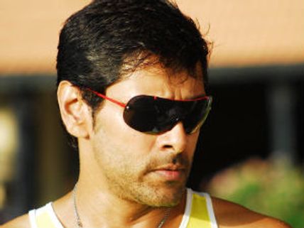 Post Maatraan, KV Anand to direct Vikram!