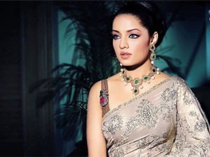 Pregnant Celina Jaitley expecting twins