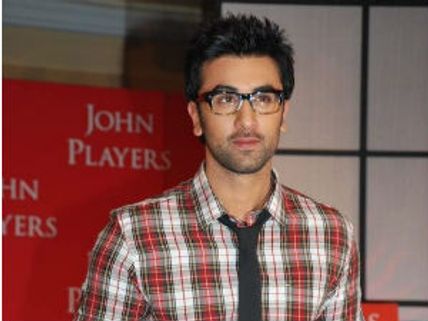 Ranbir Kapoor denies cashing on Kapoor Khandan's stardom