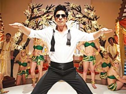 Shahrukh Khan's Ra.One rocks at Dubai première