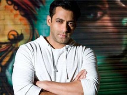 Bigg Boss 5: Salman Khan makes a last minute entry 