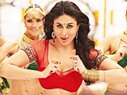 Kareena Kapoor kicks Priyanka, Asin out of Ra.One?