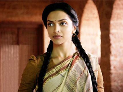 Deepika Padukone goes missing from the sets of Desi Boyz