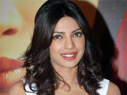 Priyanka Chopra, a threat to the Bollywood hotties?