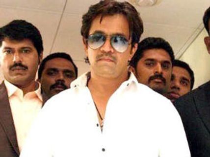 Arjun turns baddie for Mani Ratnam's Pookadai