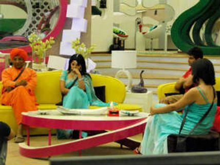 Bigg Boss 5: What did Swami Agnivesh advise Pooja Mishra?