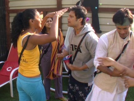 Bigg Boss 5: Sky plans to shift Mahek from Amar's team