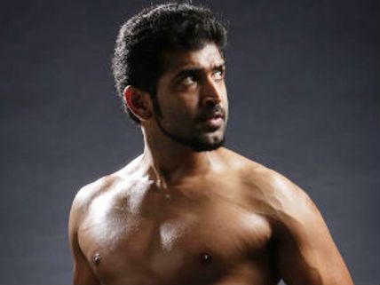 Arun Vijay recovering after shoulder injury