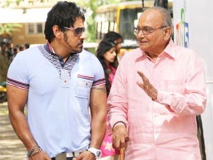 Sun Pictures drops Rajapattai