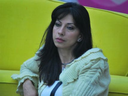 Vida Samadzai waves a goodbye to the Bigg Boss house!