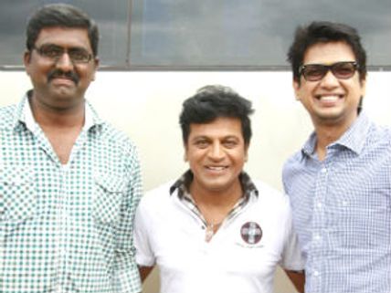 Oscar winner Vijay Prakash turns music director with Andar Bahar