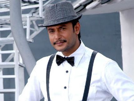 Darshan slapped his fan in Mysore?