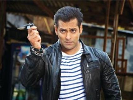 Salman Khan returns to Twitter