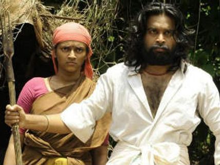 Poraali - Movie Review