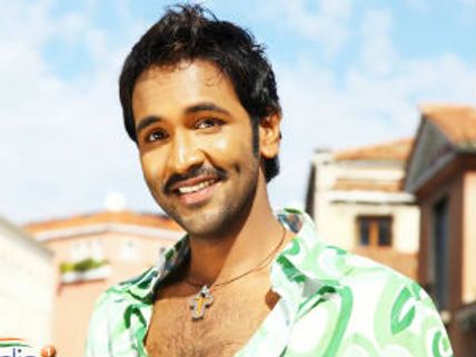 Manchu Vishnu, wife Veronica welcome twin baby girls