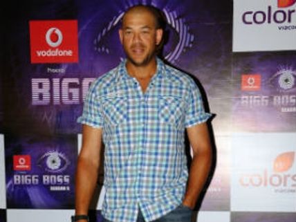 Bigg Boss 5: Andrew Symonds defends Sunny Leone's profession
