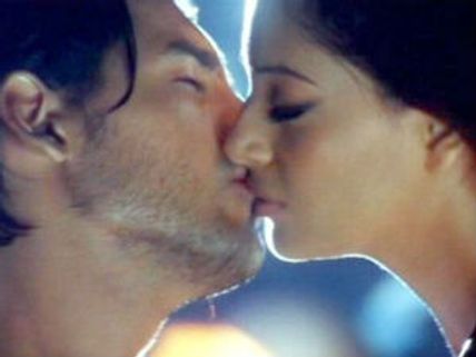Bipasha Basu has inhibitions doing kissing scenes