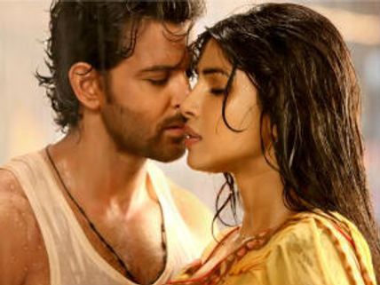 Agneepath second theatrical trailer being screened with Don 2