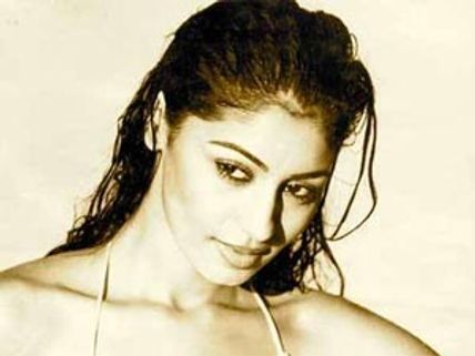 Big Boss 5: Mahek Chahal re-enters without Salman's love?