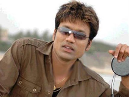 Surya ready to become junior artiste for Shankar