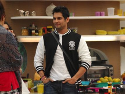 Bigg Boss 5: Amar Upadhay breaks down in tears