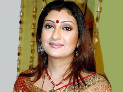 Winner Juhi Parmar's husband to enter Bigg Boss 6?