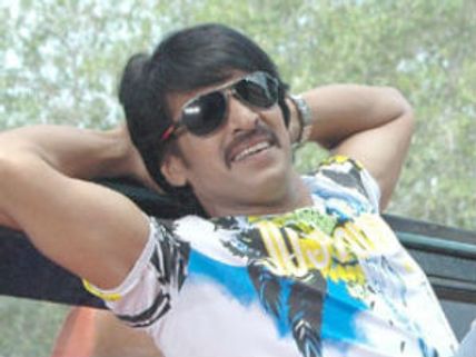 Uppi's Aarakshaka releasing in 70 plus screens