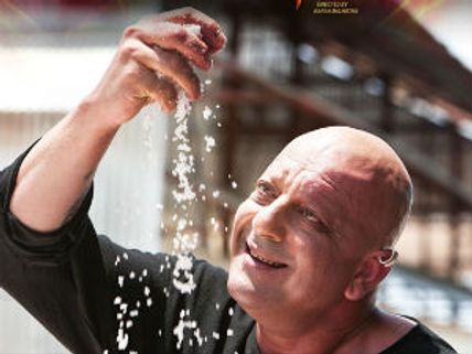 Sanjay Dutt gets angry over Agneepath's Kancha Cheena